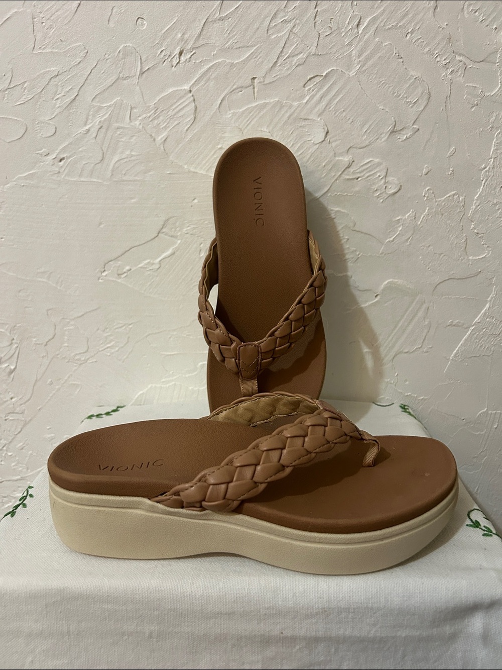 Vionic Braided Thong Platform Sandal - Tan and Cream